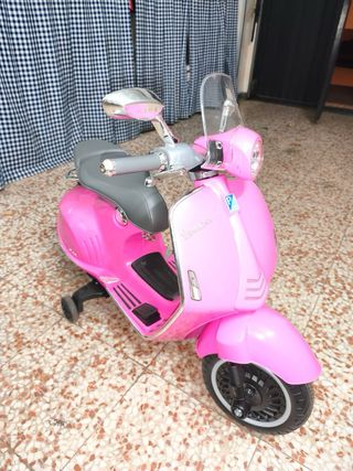 Moto Vespa Eléctrica Niños Rosa