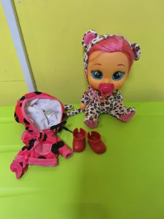 Muñeca Bebé Llorón con accesorios