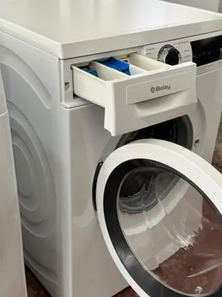 LAVADORA BALAY BLANCA