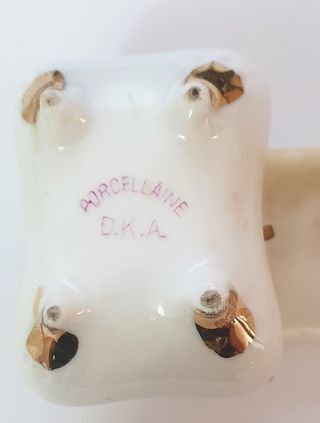 Antico cofanetto in porcellana francese dipinto