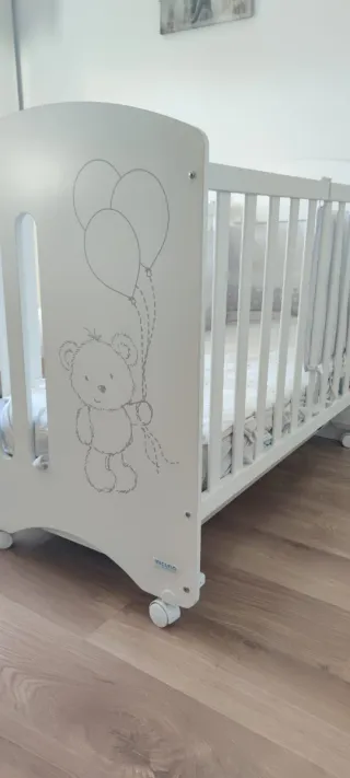 Cuna de madera Micuna