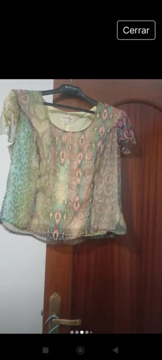 Conjunto blusa y falda estampado