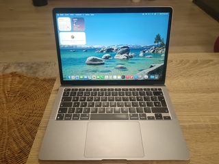 MACBOOK AIR M1 PRACTICAMENTE NUEVO