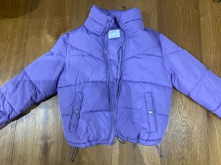 Chaqueta Bershka Morada de Invierno acolchada