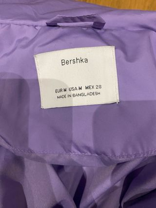Chaqueta Bershka Morada de Invierno acolchada