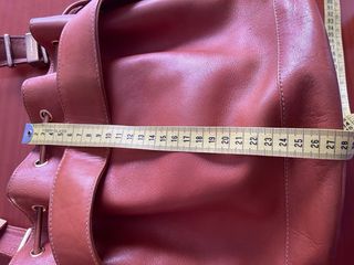 Bolso de piel marrón