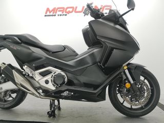 HONDA FORZA 750 2022 4260 kms.