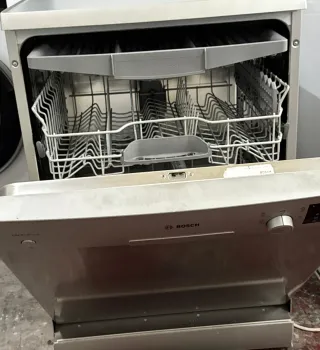 LAVAVAJILLAS BOSCH INOX