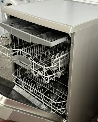 LAVAVAJILLAS BOSCH INOX