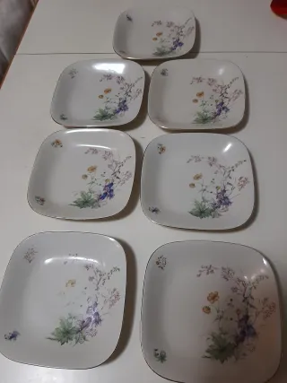 Set 7 Piatti Quadrati Antichi Floreali