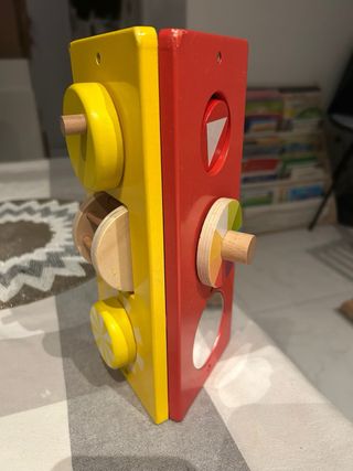 Torre Sensorial Montessori