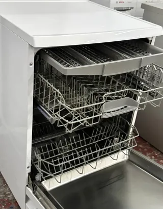 LAVAVAJILLAS BOSCH BLANCO