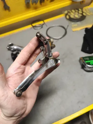 Deragliatore anteriore Campagnolo