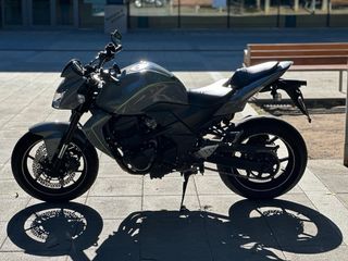 Kawasaki Z750 Gris Nardo