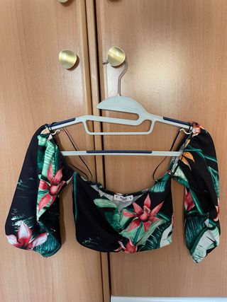 Top flores Pull and Bear S