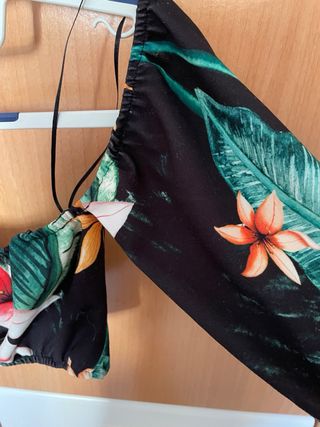 Top flores Pull and Bear S