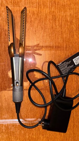 Dyson Airstrait Nueva Dorado/Plateado