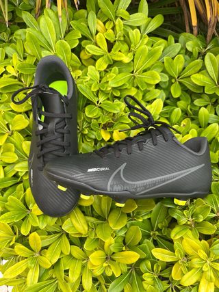 Chuteiras Nike Mercurial Pretas