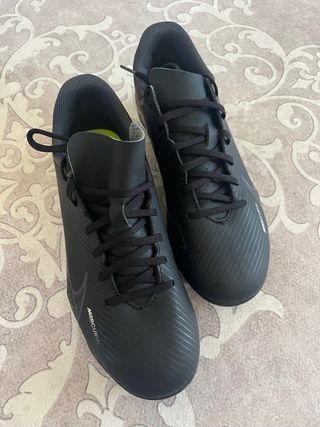 Chuteiras Nike Mercurial Pretas
