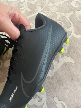 Chuteiras Nike Mercurial Pretas
