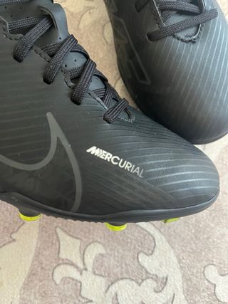 Chuteiras Nike Mercurial Pretas