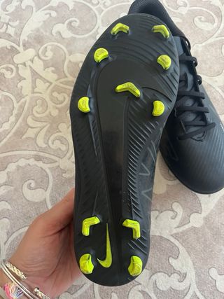 Chuteiras Nike Mercurial Pretas