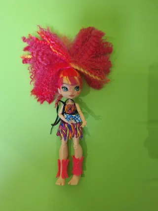 Muñeca Emberly Cove