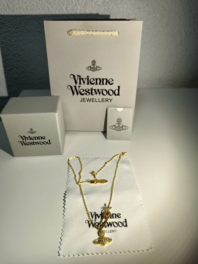 Collar Vivienne Westwood Dorado