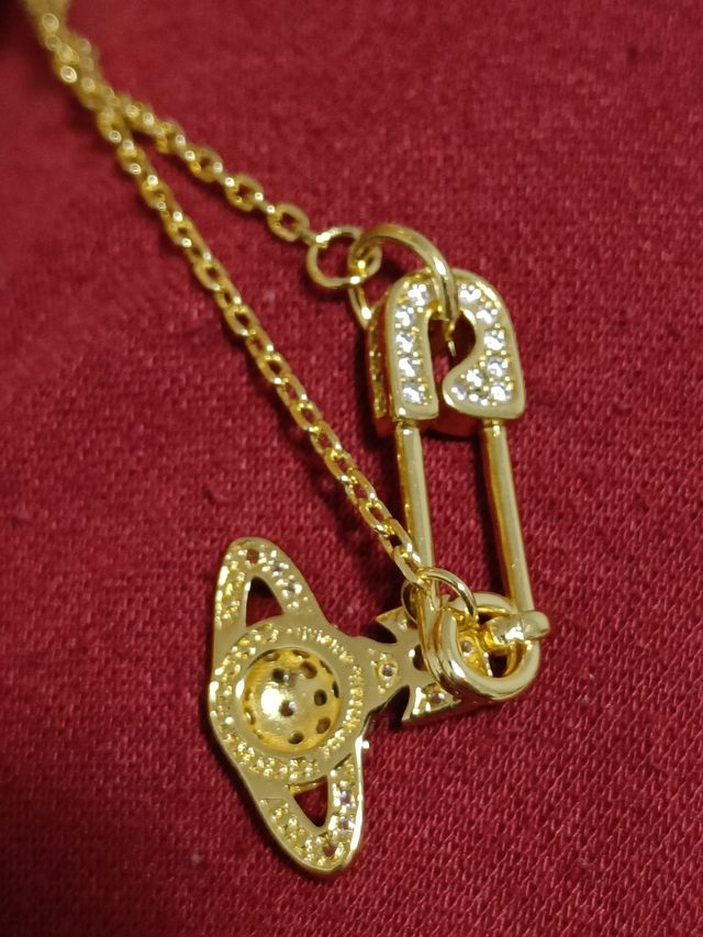 Collar Vivienne Westwood Dorado