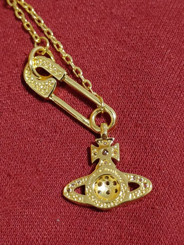 Collar Vivienne Westwood Dorado