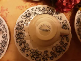 Juego 3 Tazas con Plato San Claudio antiguo