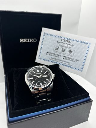 Reloj Seiko Automático Negro y Plateado