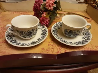 Set di 2 Tazze e Piatti San Claudio Antichi