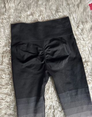 Leggings deportivos degradado negro y rosa