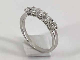 anillo oro 18k con piedra con diamante de laboratorio