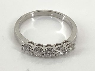 anillo oro 18k con piedra con diamante de laboratorio