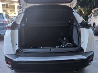 Peugeot 2008 BlueHDI 130 S&S EAT8 GT