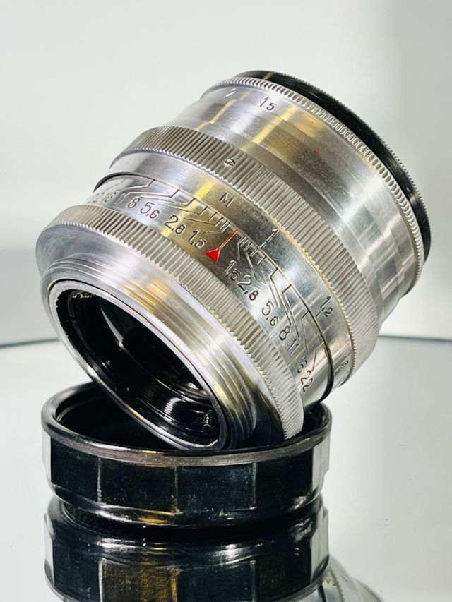 Lente Jupiter-3 50mm f/1.5. Montagem Leica M39