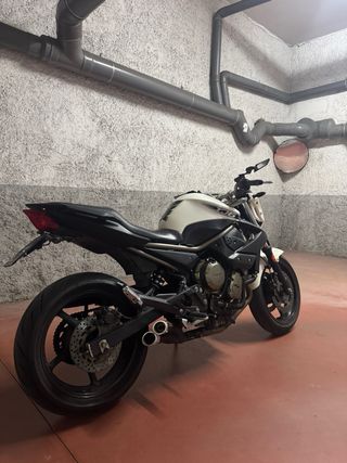 Yamaha XJ6 limitada A2