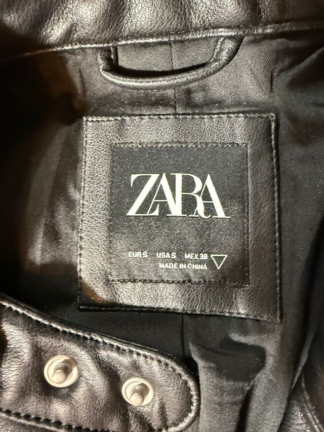 Chaqueta de cuero Zara negra