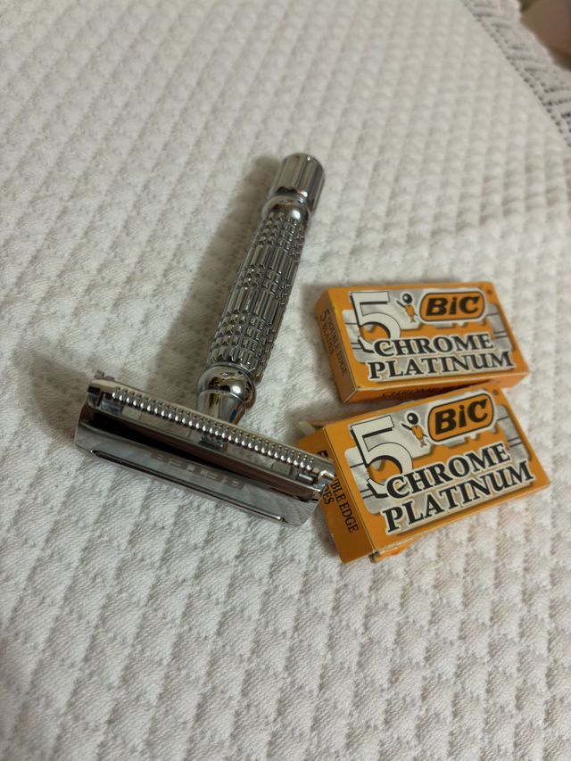 Maquinilla de afeitar clásica de doble filo BETER