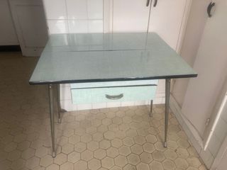 Mesa de cocina vintage cristal y metal + sillas