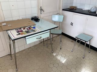 Mesa de cocina vintage cristal y metal + sillas