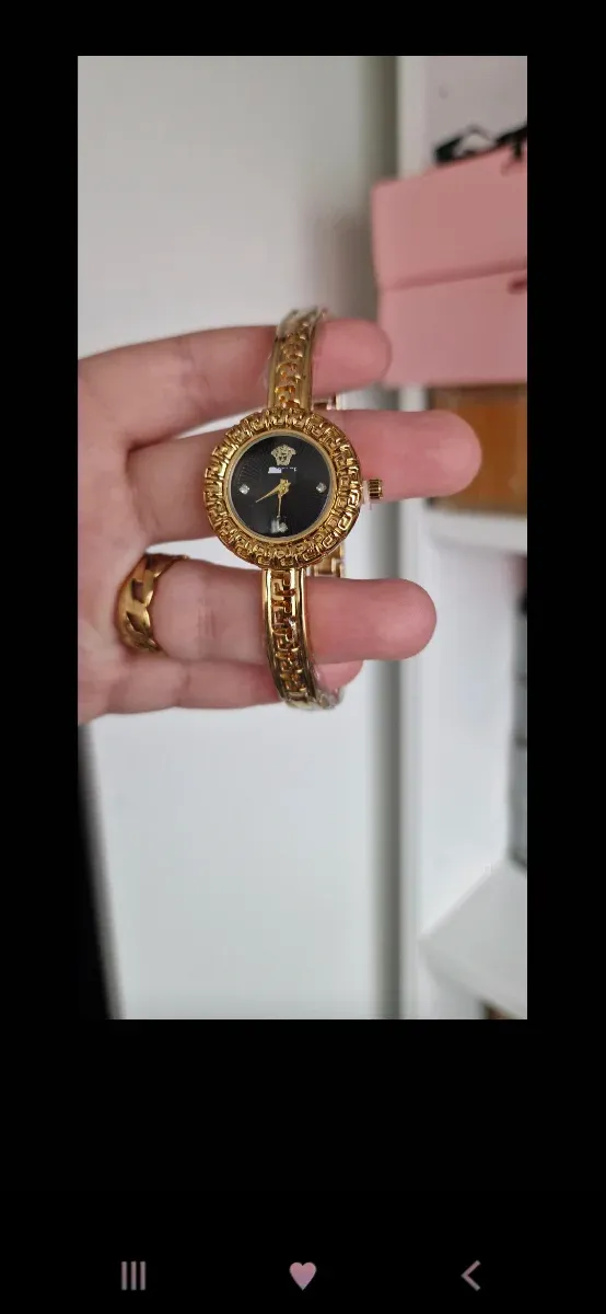 Reloj Medusa Mujer Negro y Dorado