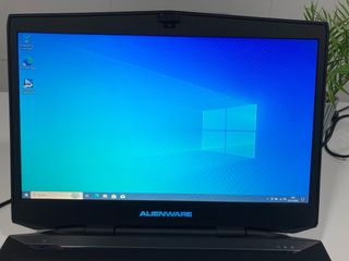 Alienware 17 r2