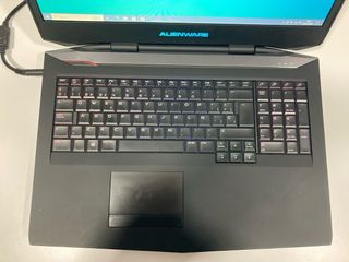 Alienware 17 r2