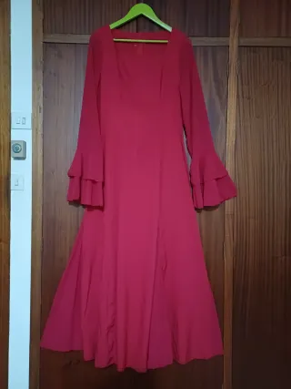 VESTIDO LARGO Manga C/ volantes. C/ transparencias