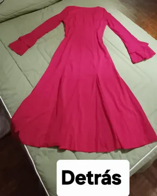 VESTIDO LARGO Manga C/ volantes. C/ transparencias