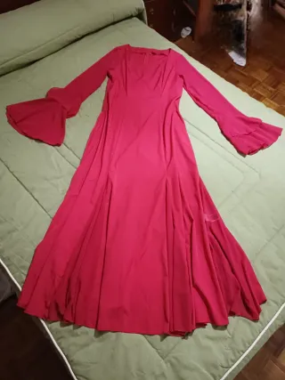 VESTIDO LARGO Manga C/ volantes. C/ transparencias