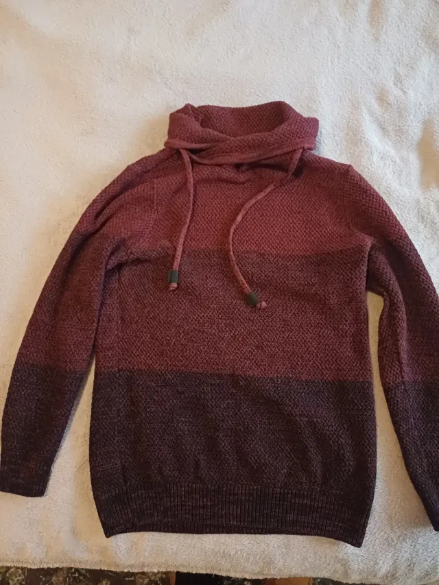 Jersey Pull&Bear cuello alto